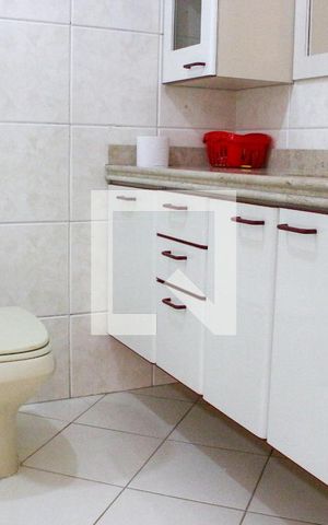 Apartamento à venda com 428m², 4 quartos e 5 vagasBanheiro da Suíte 3