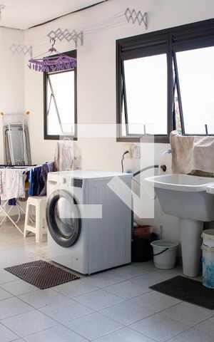 Apartamento à venda com 428m², 4 quartos e 5 vagasÁrea de Serviço