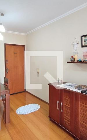 Apartamento à venda com 63m², 2 quartos e 1 vagaSala