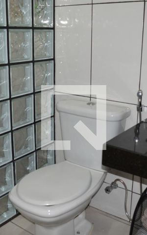 Casa à venda com 372m², 4 quartos e 4 vagasBanheiro da Suite