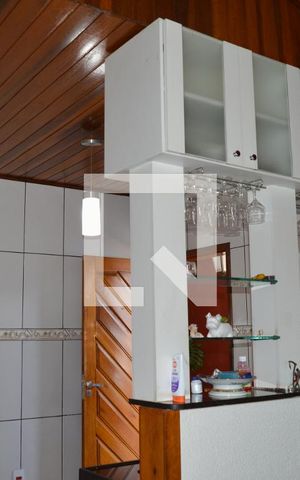 Casa à venda com 372m², 4 quartos e 4 vagasCozinha