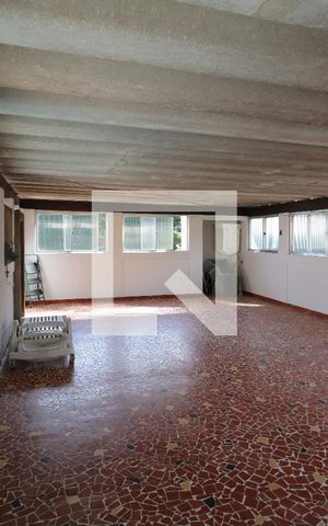 Casa à venda com 190m², 4 quartos e 6 vagasTerraço