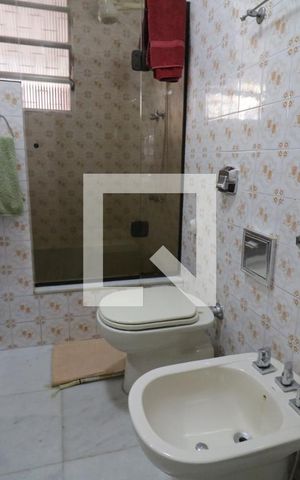 Casa à venda com 190m², 4 quartos e 6 vagasBanheiro Social