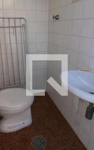 Casa à venda com 190m², 4 quartos e 6 vagasBanheiro Externo