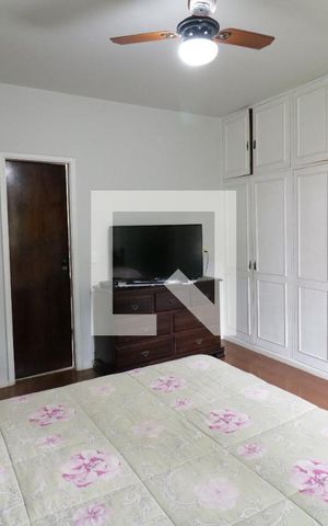 Casa à venda com 190m², 4 quartos e 6 vagasSuíte 