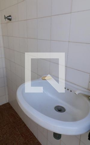 Casa à venda com 190m², 4 quartos e 6 vagasBanheiro Externo