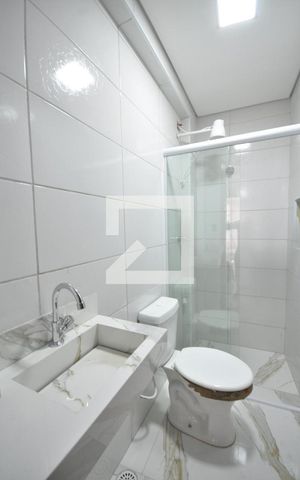 Casa para alugar com 107m², 2 quartos e 1 vagaBanheiro