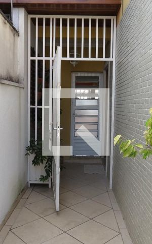 Casa à venda com 108m², 3 quartos e 4 vagasCorredor Entrada