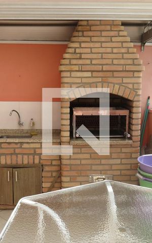 Casa à venda com 108m², 3 quartos e 4 vagasQuintal - Churrasqueira