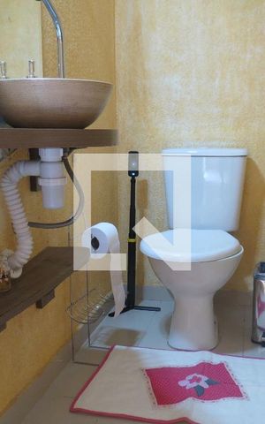 Casa à venda com 108m², 3 quartos e 4 vagasLavabo