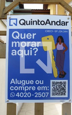 Casa à venda com 108m², 3 quartos e 4 vagasFachada - Placa