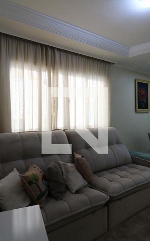Apartamento à venda com 83m², 3 quartos e 2 vagasSala