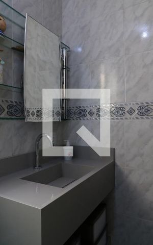 Apartamento à venda com 83m², 3 quartos e 2 vagasBanheiro Social