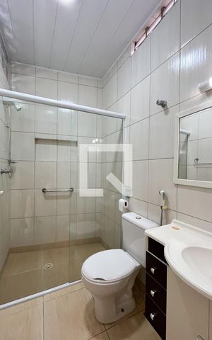 Casa à venda com 175m², 4 quartos e 2 vagas Casa à venda com 175m², 4 quartos e 2 vagasBanheiro da Suíte 2