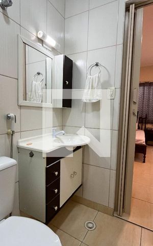 Casa à venda com 175m², 4 quartos e 2 vagas Casa à venda com 175m², 4 quartos e 2 vagasBanheiro da Suíte 2