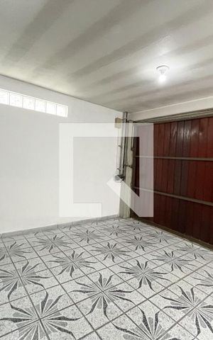 Casa à venda com 175m², 4 quartos e 2 vagas Casa à venda com 175m², 4 quartos e 2 vagasGaragem