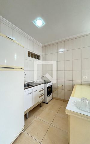 Casa à venda com 175m², 4 quartos e 2 vagas Casa à venda com 175m², 4 quartos e 2 vagasCozinha 1