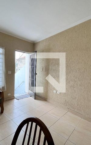 Casa à venda com 175m², 4 quartos e 2 vagas Casa à venda com 175m², 4 quartos e 2 vagasSala 1