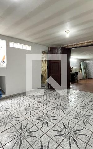 Casa à venda com 175m², 4 quartos e 2 vagas Casa à venda com 175m², 4 quartos e 2 vagasGaragem