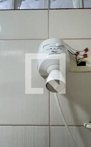 Casa à venda com 175m², 4 quartos e 2 vagas Casa à venda com 175m², 4 quartos e 2 vagasBanheiro da Suíte 2