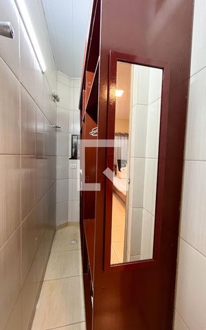 Casa à venda com 175m², 4 quartos e 2 vagas Casa à venda com 175m², 4 quartos e 2 vagasCloset da Suíte 2