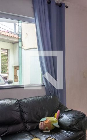 Casa à venda com 99m², 3 quartos e 3 vagasSala