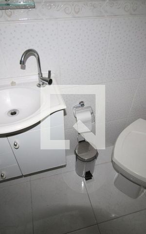Casa à venda com 126m², 2 quartos e 2 vagasBanheiro