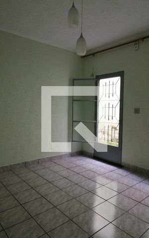 Casa à venda com 126m², 2 quartos e 2 vagasSala