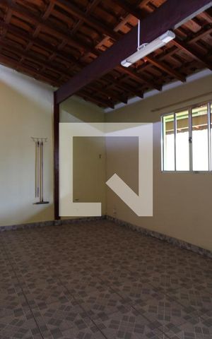 Casa à venda com 126m², 2 quartos e 2 vagasQuarto de Serviço
