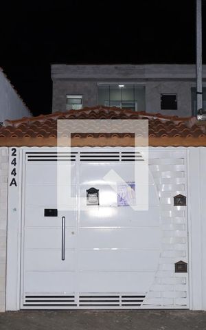 Casa à venda com 150m², 3 quartos e 2 vagasFachada