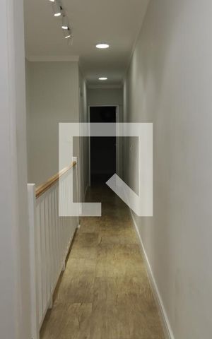 Casa à venda com 150m², 3 quartos e 2 vagascorredor