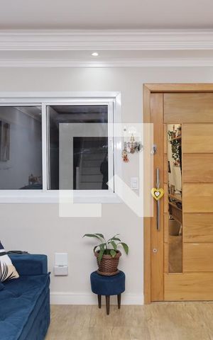 Casa à venda com 150m², 3 quartos e 2 vagasSala