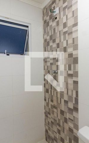 Apartamento à venda com 35m², 2 quartos e sem vaga Apartamento à venda com 35m², 2 quartos e sem vagaBanheiro
