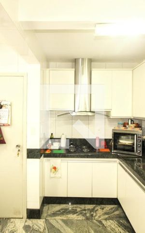 Apartamento à venda com 115m², 3 quartos e 2 vagasCozinha