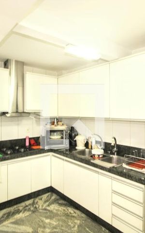 Apartamento à venda com 115m², 3 quartos e 2 vagasCozinha
