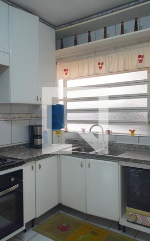 Casa à venda com 195m², 3 quartos e 2 vagas Casa à venda com 195m², 3 quartos e 2 vagasCozinha