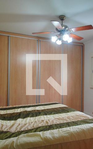 Casa à venda com 195m², 3 quartos e 2 vagas Casa à venda com 195m², 3 quartos e 2 vagasSuíte