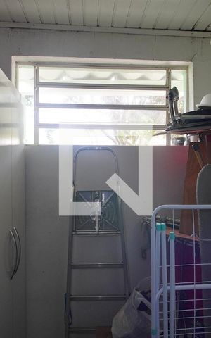 Casa à venda com 195m², 3 quartos e 2 vagas Casa à venda com 195m², 3 quartos e 2 vagasÁrea de Serviço