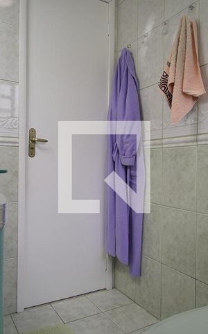 Casa à venda com 195m², 3 quartos e 2 vagas Casa à venda com 195m², 3 quartos e 2 vagasBanheiro da Suíte