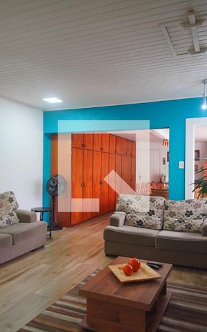 Casa à venda com 195m², 3 quartos e 2 vagas Casa à venda com 195m², 3 quartos e 2 vagasSala 2