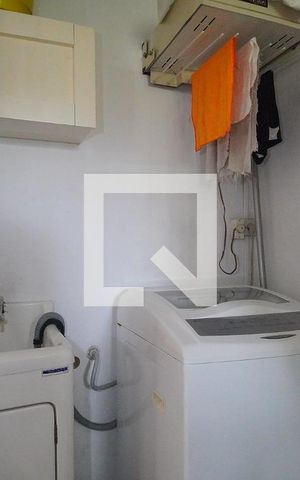 Casa à venda com 195m², 3 quartos e 2 vagas Casa à venda com 195m², 3 quartos e 2 vagasÁrea de Serviço