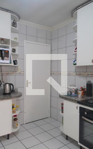 Casa à venda com 195m², 3 quartos e 2 vagas Casa à venda com 195m², 3 quartos e 2 vagasCozinha