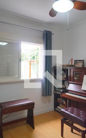 Casa à venda com 195m², 3 quartos e 2 vagas Casa à venda com 195m², 3 quartos e 2 vagasQuarto 2