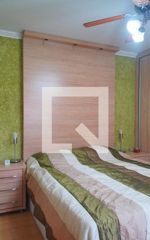 Casa à venda com 195m², 3 quartos e 2 vagas Casa à venda com 195m², 3 quartos e 2 vagasSuíte