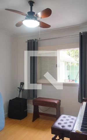 Casa à venda com 195m², 3 quartos e 2 vagas Casa à venda com 195m², 3 quartos e 2 vagasQuarto 2