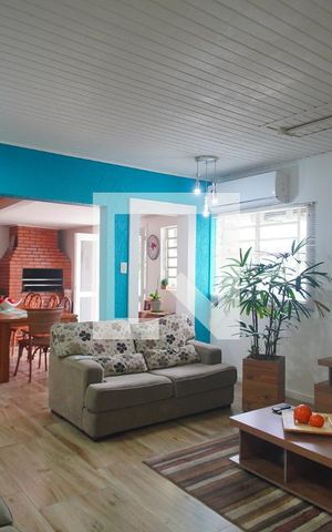 Casa à venda com 195m², 3 quartos e 2 vagas Casa à venda com 195m², 3 quartos e 2 vagasSala 2