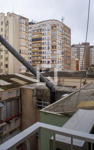 Apartamento à venda com 66m², 2 quartos e sem vagaQuarto 2 - varanda