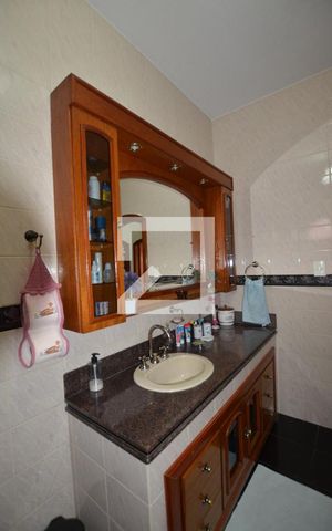 Casa para alugar com 500m², 3 quartos e 4 vagasBanheiro Social
