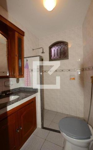 Casa para alugar com 500m², 3 quartos e 4 vagasBanheiro da Lavanderia/Área de Serviço