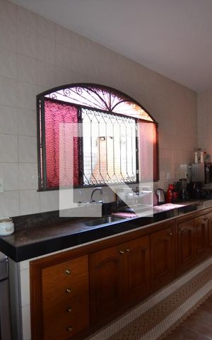 Casa para alugar com 500m², 3 quartos e 4 vagasCozinha